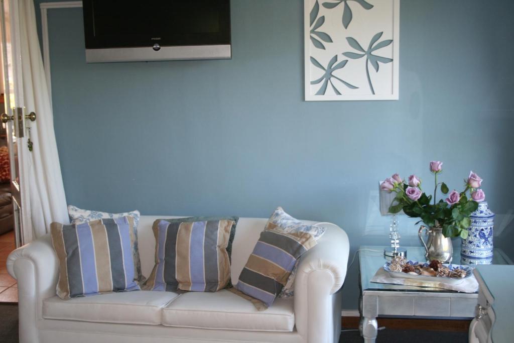 Constantia Lazy River Cape Town Room photo